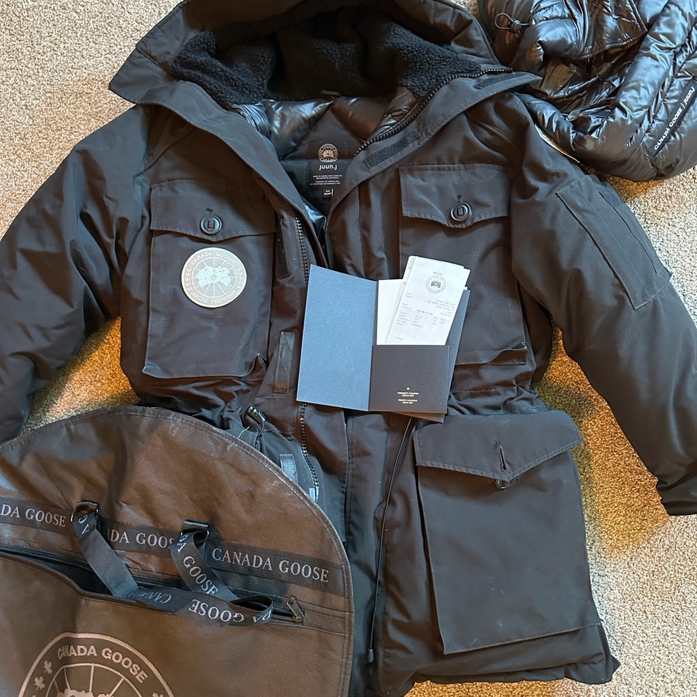 Canada Goose Limited Edition Juun.J Snow Mantra M